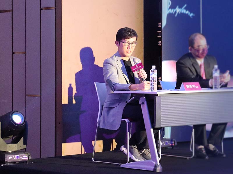 在4D童妍針上市醫學會上，趙彥宇醫師主持有關4D童妍針的科學背景與4D童妍針在美容醫學上的最新發展。